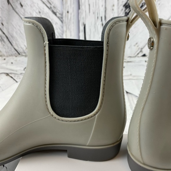 Waterproof Booties by Sam Edelman Size 7.5 - Picture 4 of 11